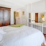 Apartment In Elegant Villa With Pool In Marbella