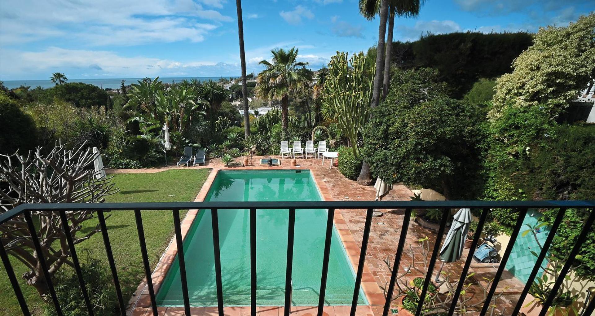 In Elegant With Pool In Apartamento