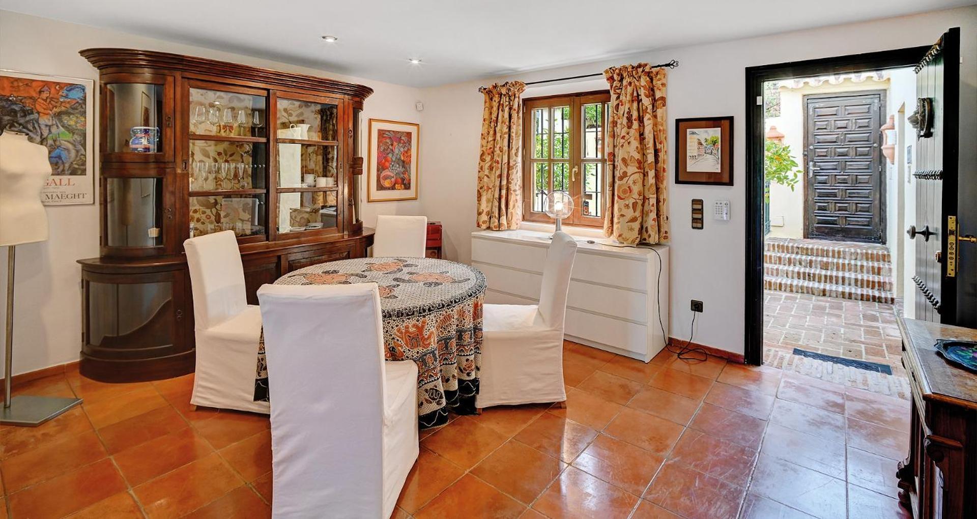 In Elegant With Pool In * Marbella