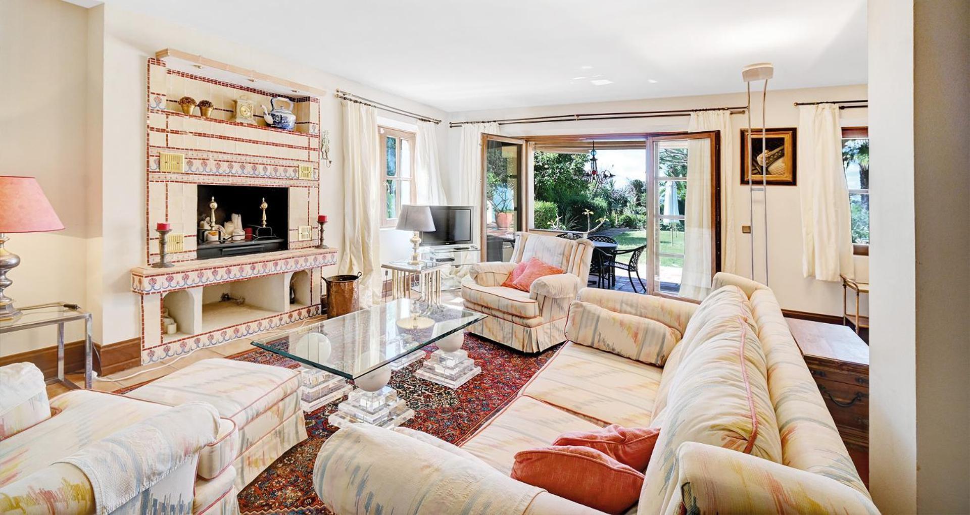 In Elegant With Pool In Apartamento Marbella