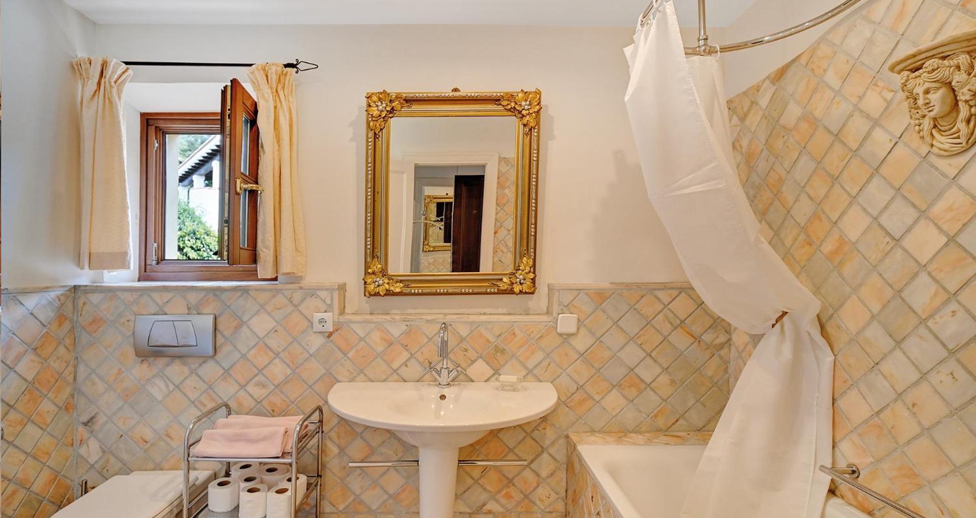 Apartment In Elegant With Pool In *